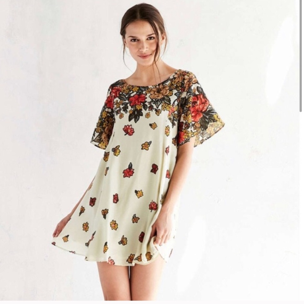 Urban Outfitter Floral Fields Flutter Smock Dress